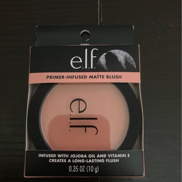 Elf Primer-Infused Matte Blush - 0.35 oz in always cheeky. Infused with Vit E - Picture 1 of 6